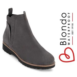 Blondo Perla Waterproof Suede Chelsea Boots Size 7